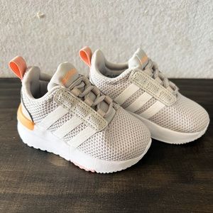 NWOT Adidas Racer TR21